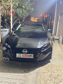 نيسان ألتيما